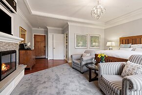 The Grand Idyllwild Lodge