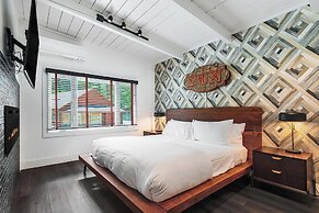 The Grand Idyllwild Lodge