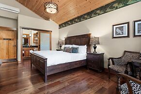 The Grand Idyllwild Lodge