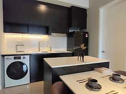 The Axon Bukit Bintang by SMOVF BNB