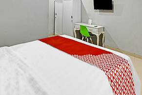 Super OYO 90767 Gm Guest House