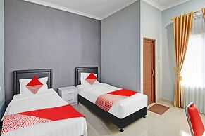 Super OYO 90767 Gm Guest House