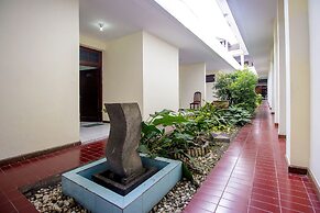 Super OYO 759 Hotel Dewi Sri