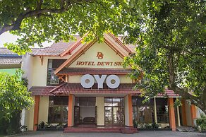 Super OYO 759 Hotel Dewi Sri