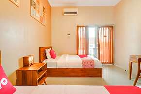 Super OYO 3496 Griya Gayatri Syariah