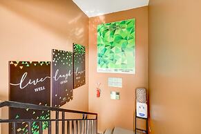 Super OYO 3496 Griya Gayatri Syariah