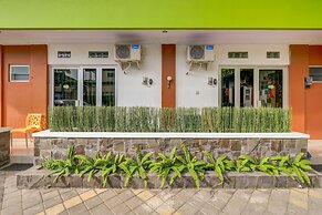 Super OYO 3496 Griya Gayatri Syariah