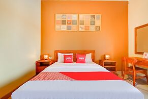 Super OYO 3496 Griya Gayatri Syariah