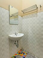 Super OYO 3496 Griya Gayatri Syariah