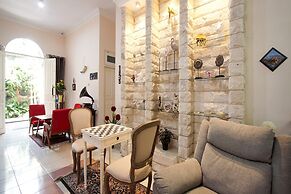 Collection O 3986 Just 11 Boutique Residence Syariah