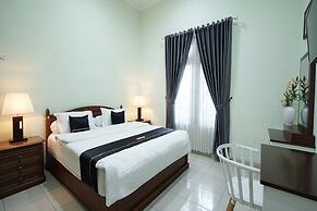 Collection O 3986 Just 11 Boutique Residence Syariah