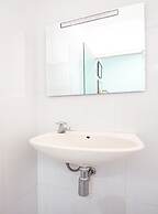 Collection O 3986 Just 11 Boutique Residence Syariah