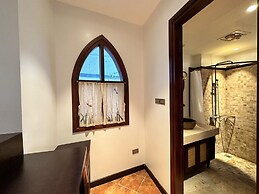 Paradise Pearl West Lake