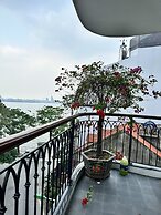 Paradise Pearl West Lake