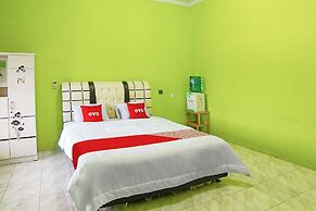 OYO 91435 Berliany Home 2