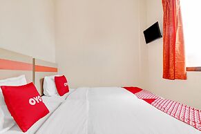 OYO 90452 Pillow Inn