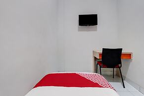 OYO 90452 Pillow Inn