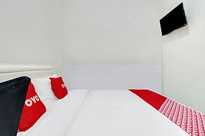 OYO 90452 Pillow Inn