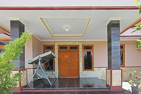 OYO 91777 Kemuning Guesthouse