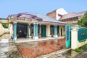 OYO 92075 Sky Residence Mawar