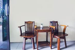 OYO 92075 Sky Residence Mawar