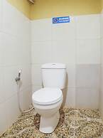 OYO 92075 Sky Residence Mawar