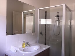 Tuck Inn Yarra Valley