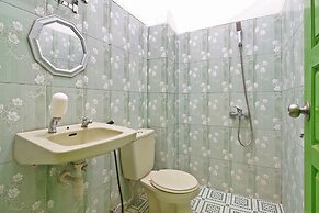 OYO 2596 Homestay Hj. Suharti