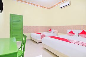 OYO 2596 Homestay Hj. Suharti