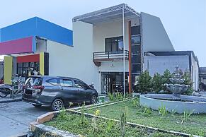 OYO 91432 Dalle 5151 Jeneponto Near Patung kuda, Jeneponto