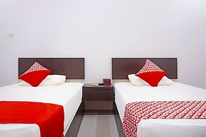 OYO 91432 Dalle 5151 Jeneponto Near Patung kuda, Jeneponto