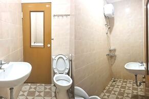 Super OYO 3316 Adam Malik Guesthouse Near Stasiun Medan