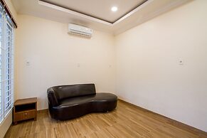 Super OYO 3316 Adam Malik Guesthouse Near Stasiun Medan