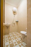 Super OYO 3316 Adam Malik Guesthouse Near Stasiun Medan