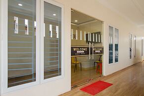 Super OYO 3316 Adam Malik Guesthouse Near Stasiun Medan