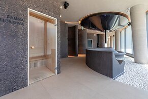 Luxury Apartment by Renters Prestige