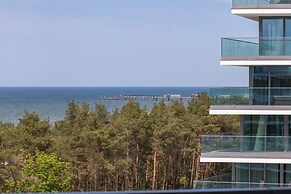 Luxury Apartment by Renters Prestige