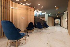 Luxury Apartment by Renters Prestige