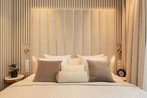 Luxury Apartment by Renters Prestige