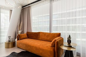 Luxury Apartment by Renters Prestige