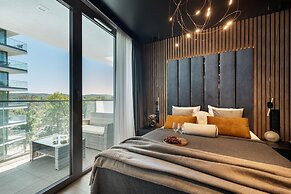 Luxury Apartment by Renters Prestige