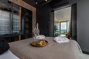 Luxury Apartment by Renters Prestige