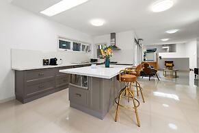 Canterbury Villa 7BRM for Big Group