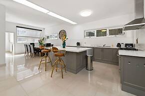 Canterbury Villa 7BRM for Big Group