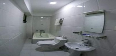 MeroStay 228 LA Hotel