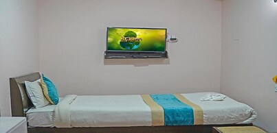 MeroStay 228 LA Hotel