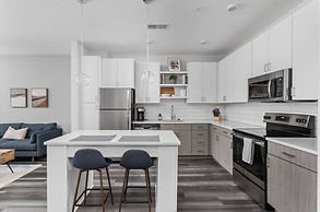 CozySuites at East Washington