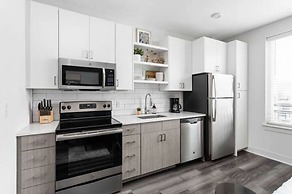 CozySuites at East Washington