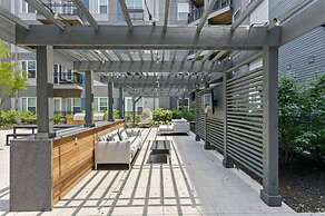 CozySuites at East Washington