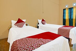 OYO 3205 Penginapan Mikial Ismi Kayuagung Syariah